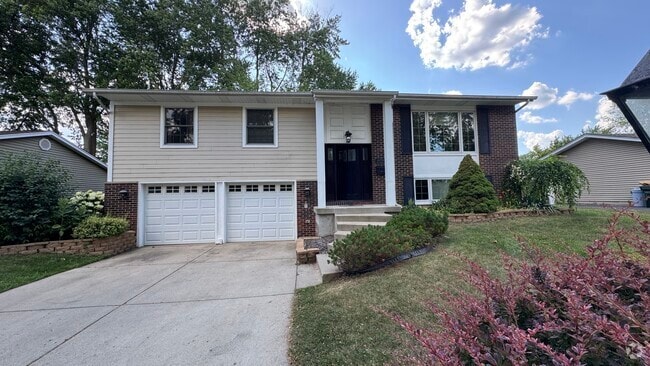 Building Photo - 4130 N Firestone Dr