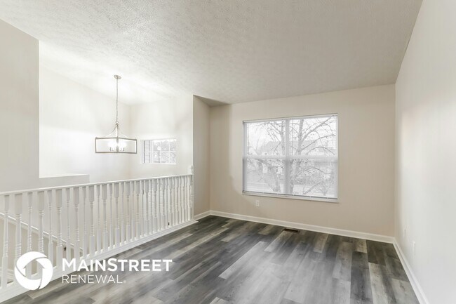 Foto del edificio - 2233 Breeze Hill Dr