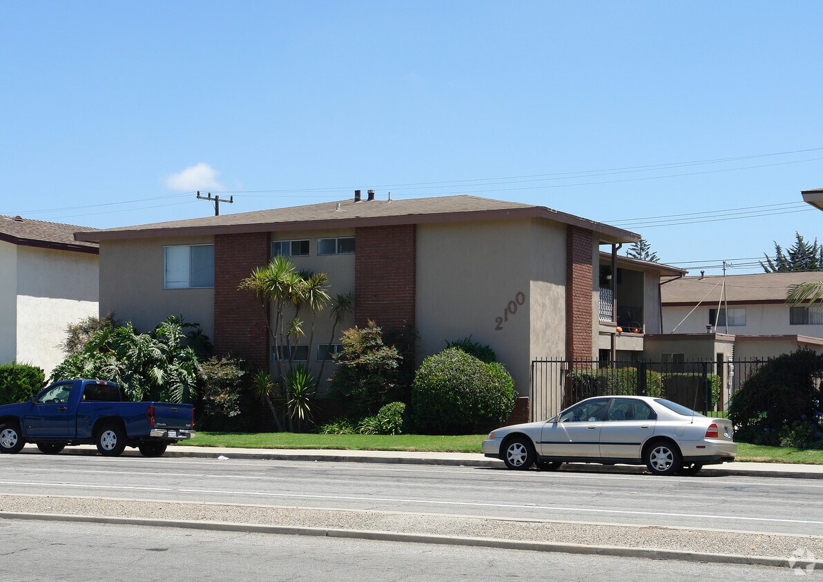 Primary Photo - 2100 N Ventura Rd