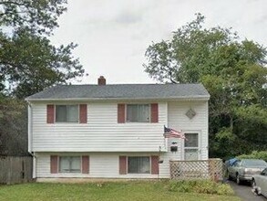 Building Photo - 17 W Balbach Ave