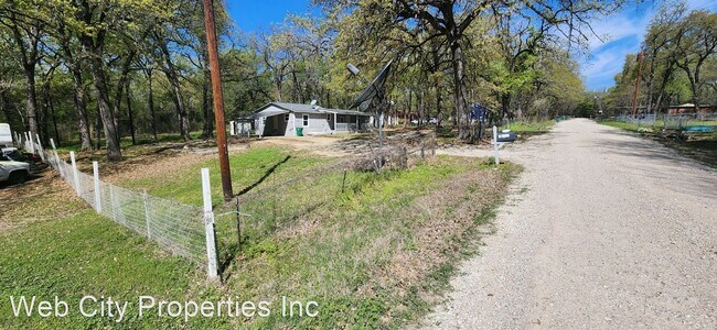 Foto del edificio - 4 br, 2 bath House - 15429 Flud Road
