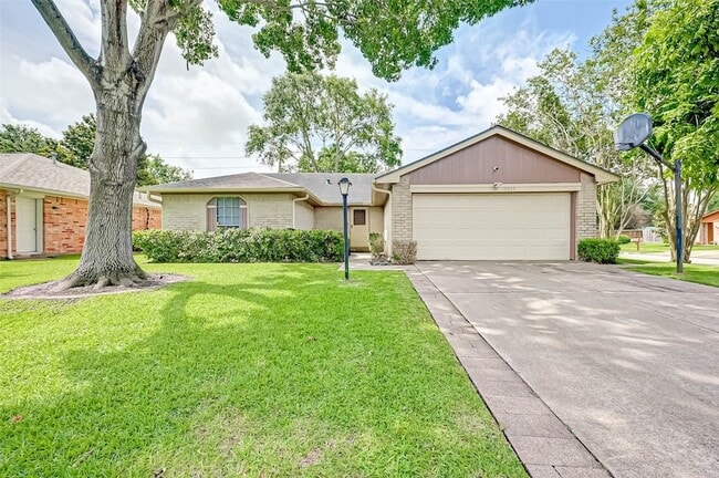 Photo - 16355 Sierra Grande Dr House
