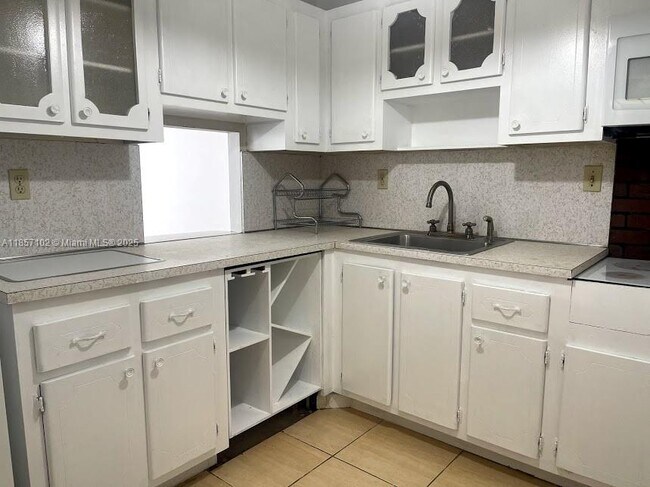 Foto del edificio - 16710 NE 9th Ave