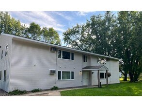 Building Photo - 150 Wayne St