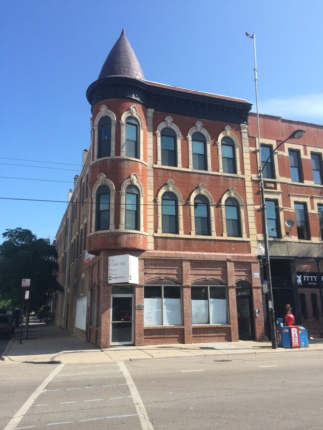 Foto del edificio - 1044 W 18th St