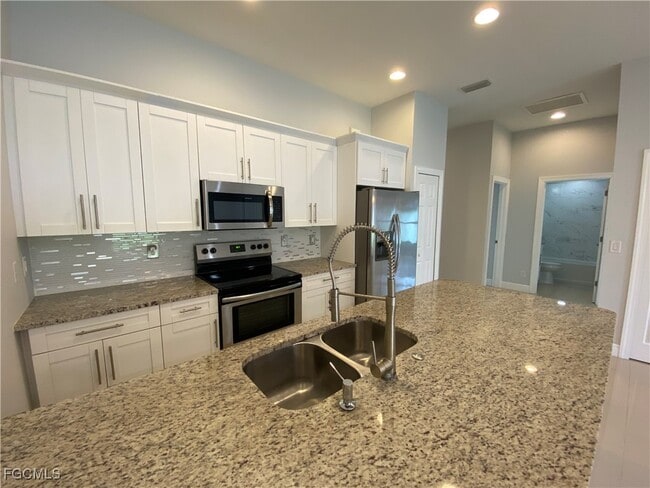 Foto del edificio - 255 SW 4th St