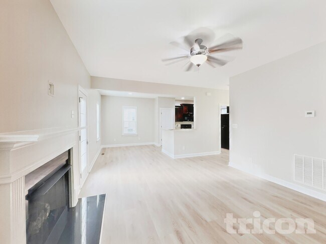 Foto del edificio - 69 Diamond Creek Dr