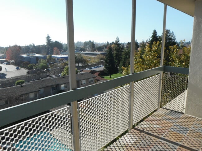 Vista desde el patio - 180 Dakota Ave