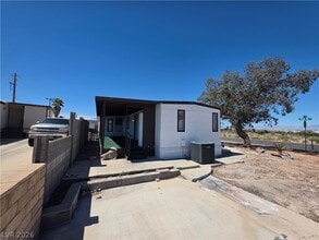 Building Photo - 1121 Pawnee Ln