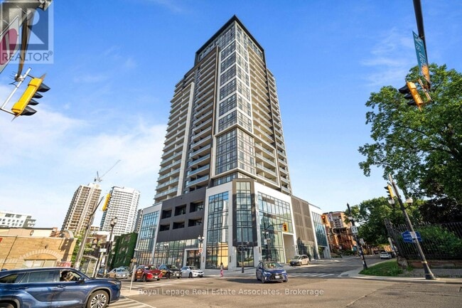 Building Photo - 15-1215 Queen St S
