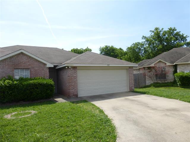 Building Photo - 1512 Parrot Ct