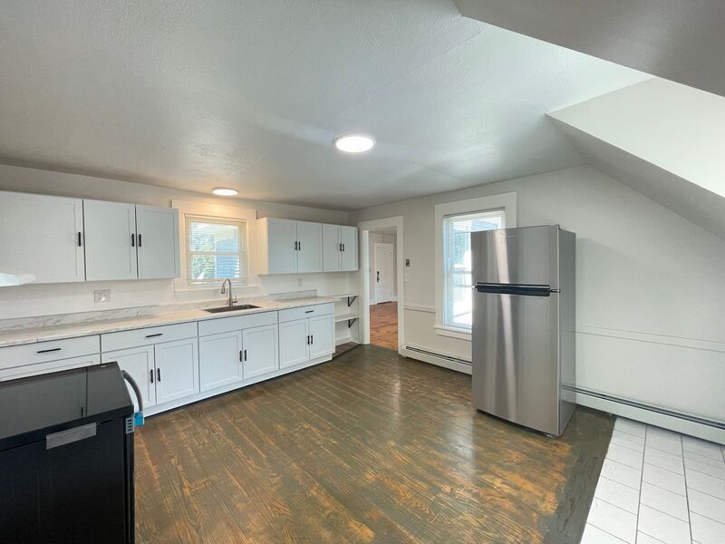 Foto principal - 359 Nashua St