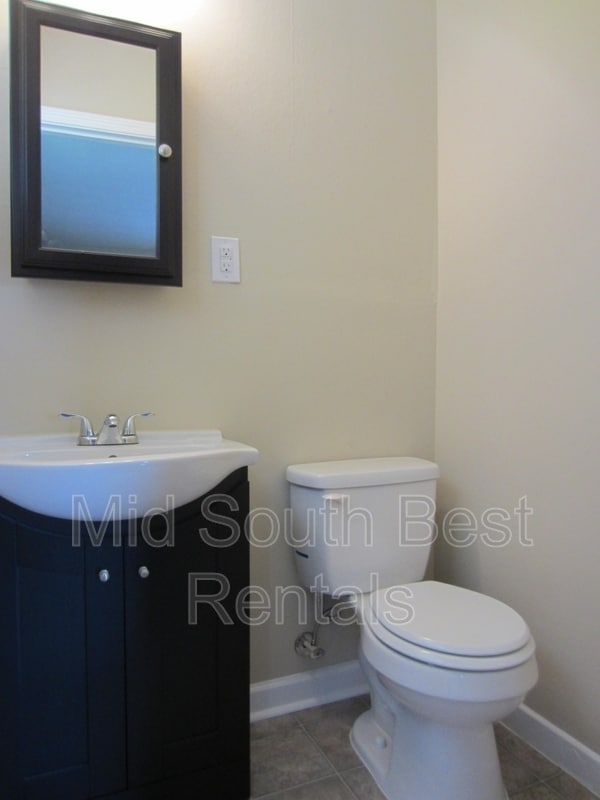 Foto del edificio - 3748 Wickcliff Ln