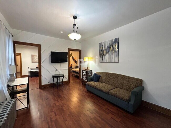 Foto del edificio - 1308 119th St