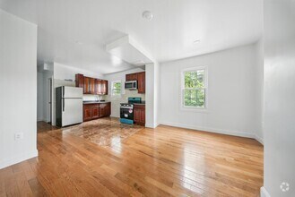 Building Photo - 14 Yankee Pl