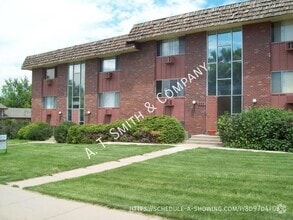 Building Photo - 222 S Balsam St