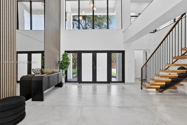Foto del edificio - 3000 Riverland Rd