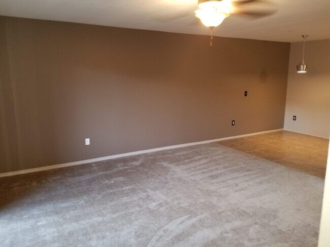 Foto del edificio - Beautifully Upgraded West-Flagstaff 1bd/1ba Condo in The Arbors Near NAU/CCC- Students OK!!! NO P...
