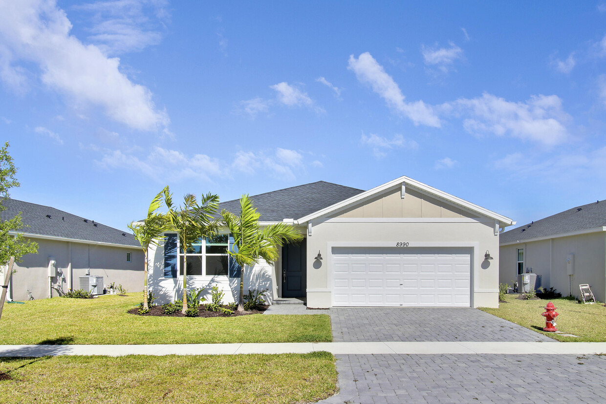 Primary Photo - 8990 Dahlia Cir