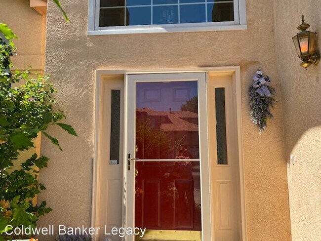 Foto del edificio - 3 br, 3 bath House - 11824 Caribou Ave NE