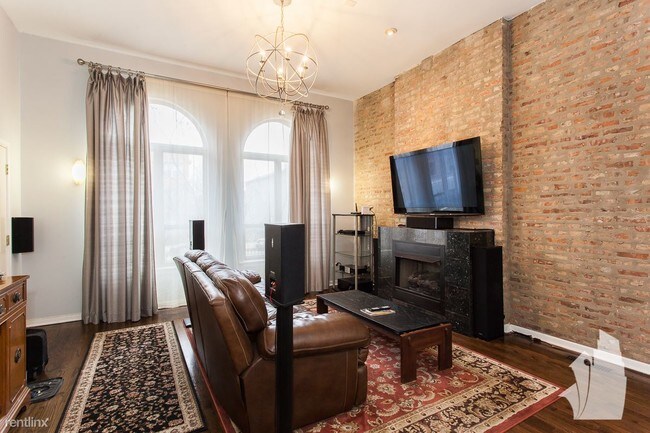 Building Photo - 3 br, 2 bath Condo - 2113 W Washington Blvd 1