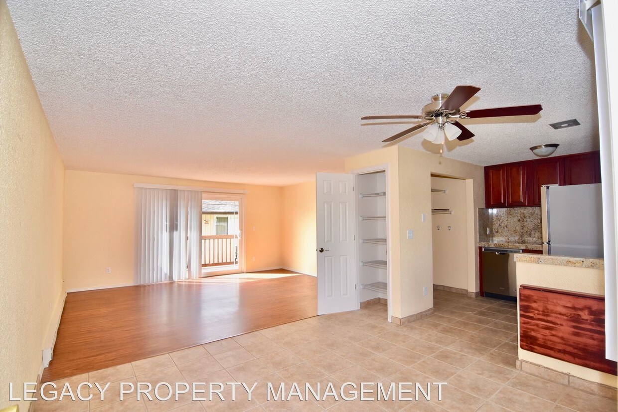 Foto principal - 4803 SE Boardman Ave