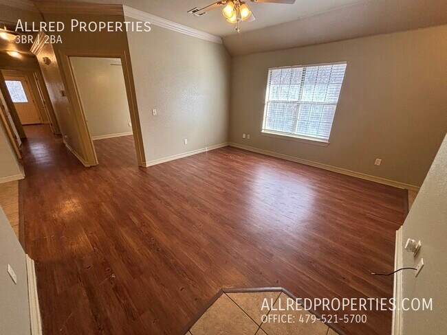 Foto del edificio - 24 S Ray Ave