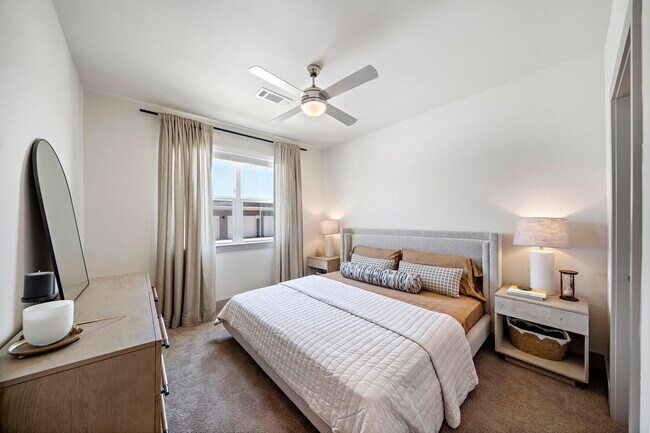 Foto del edificio - 10485 League Line Rd