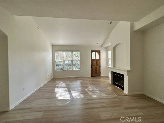 Building Photo - 6 Veroli Ct