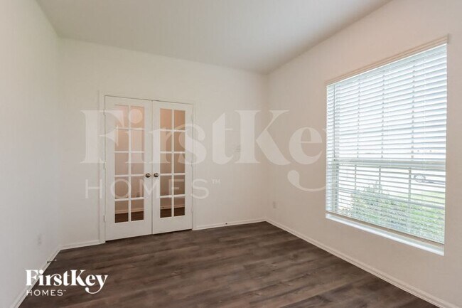 Building Photo - 7406 Keechi Pl