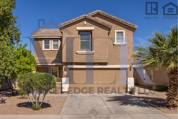 Primary Photo - 3Bed/2.5Bath House at Honeycutt Ave/Hogene...