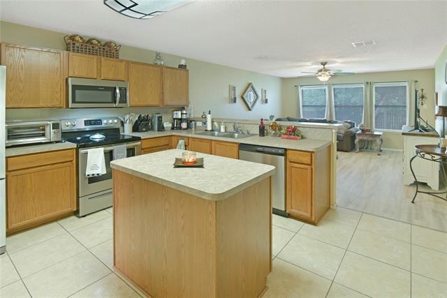 Foto del edificio - 911 Live Oak Dr