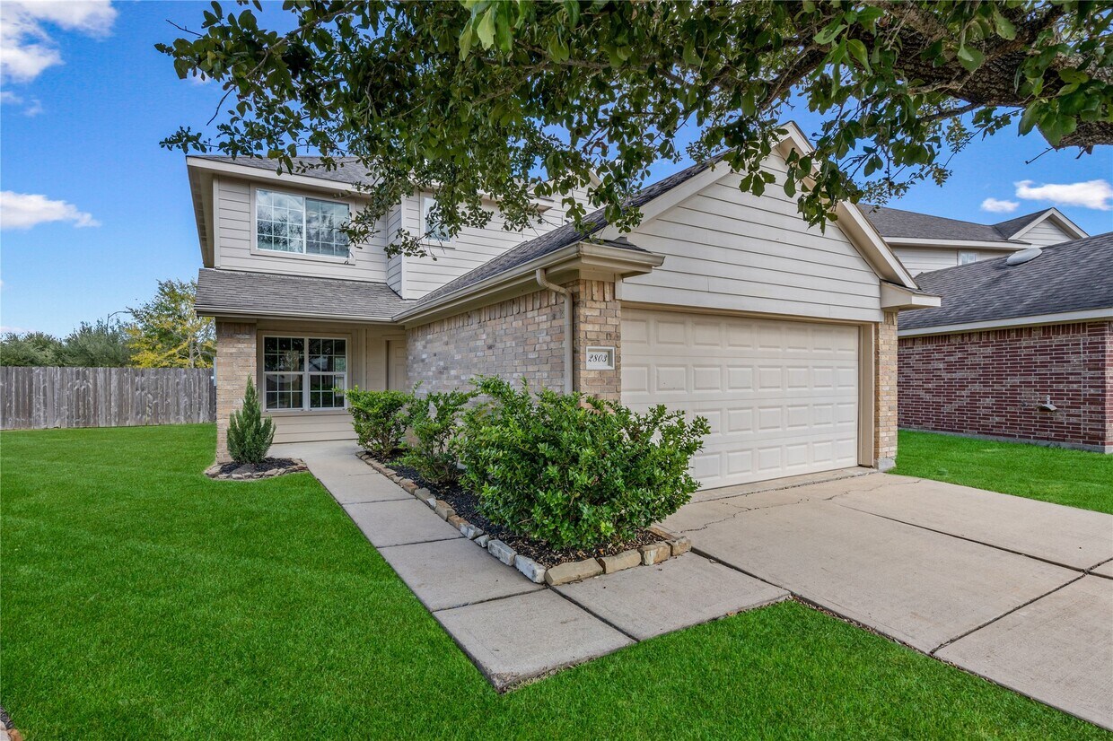 Foto principal - 2803 Kentstead Ln