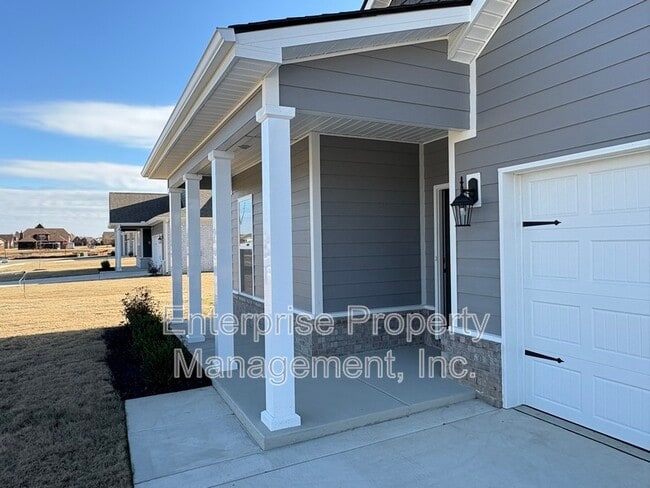 Foto del edificio - 55 Burr Oak Cv