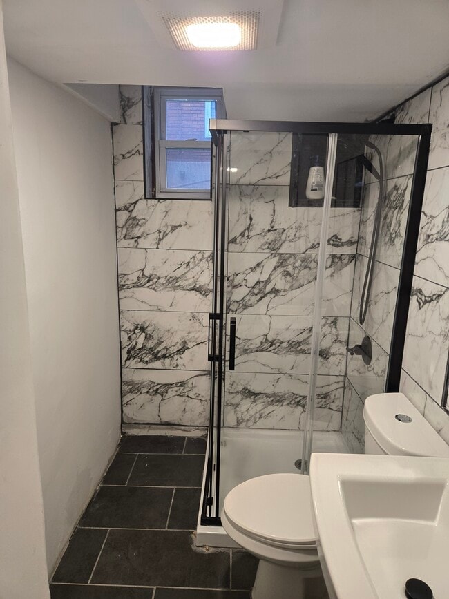 Baño compartido - 76 Mansfield St