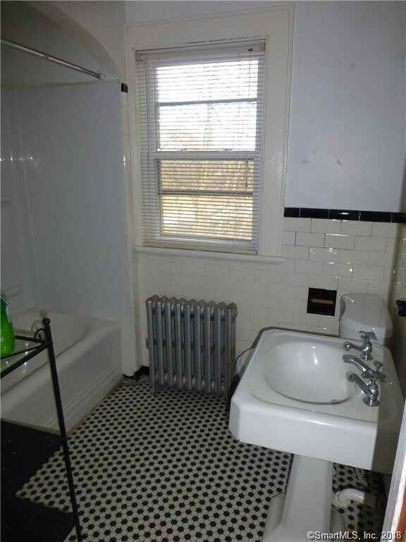 Foto del edificio - 608 Colonel Ledyard Hwy