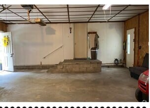 Building Photo - 20427 Mack Dr
