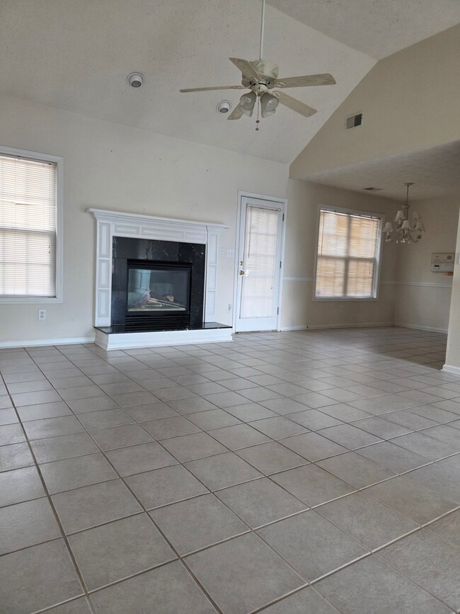 Building Photo - 1460 Scenic Brook Trl SW