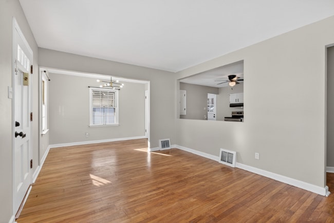 Building Photo - 10765 St Xavier Ln