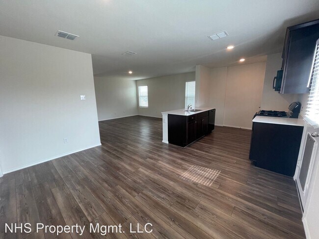 Building Photo - 3 br, 2 bath House - 357 Gunsmith Way