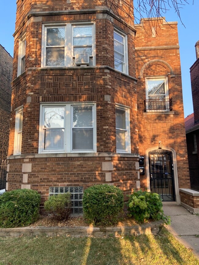 Building Photo - 7711 S Chappel Ave