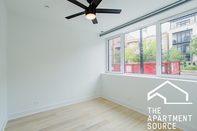 Foto del edificio - 3821 N Ashland Ave