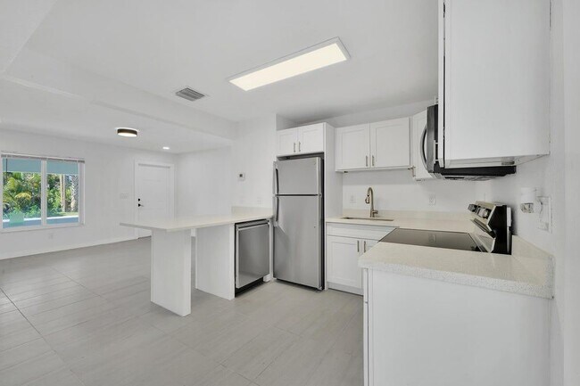 Foto del edificio - 1108 NE 16th St