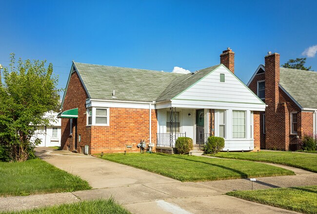 Building Photo - 9238 Artesian St