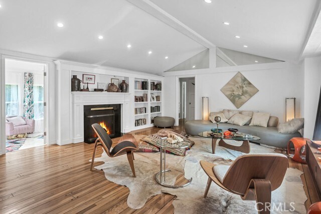 Foto del edificio - 3442 Laurel Canyon Blvd