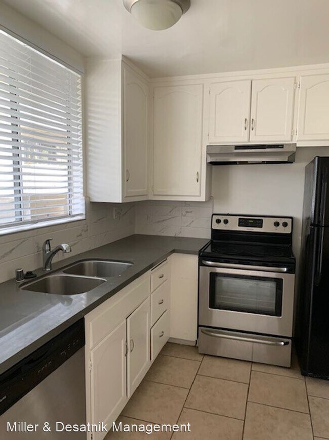 Building Photo - 11733 Mayfield Ave