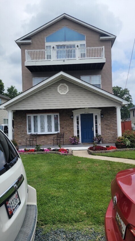 Primary Photo - 1441 Galena Rd
