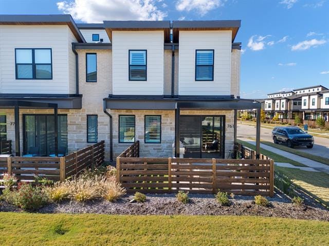 Foto del edificio - 761 Cavitt Ct