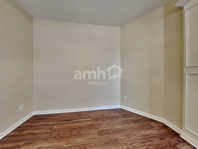 Building Photo - 8317 Rolling Meadows Lane