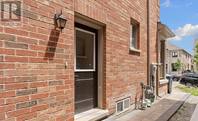 Photo du bâtiment - 24 Fordham Rd